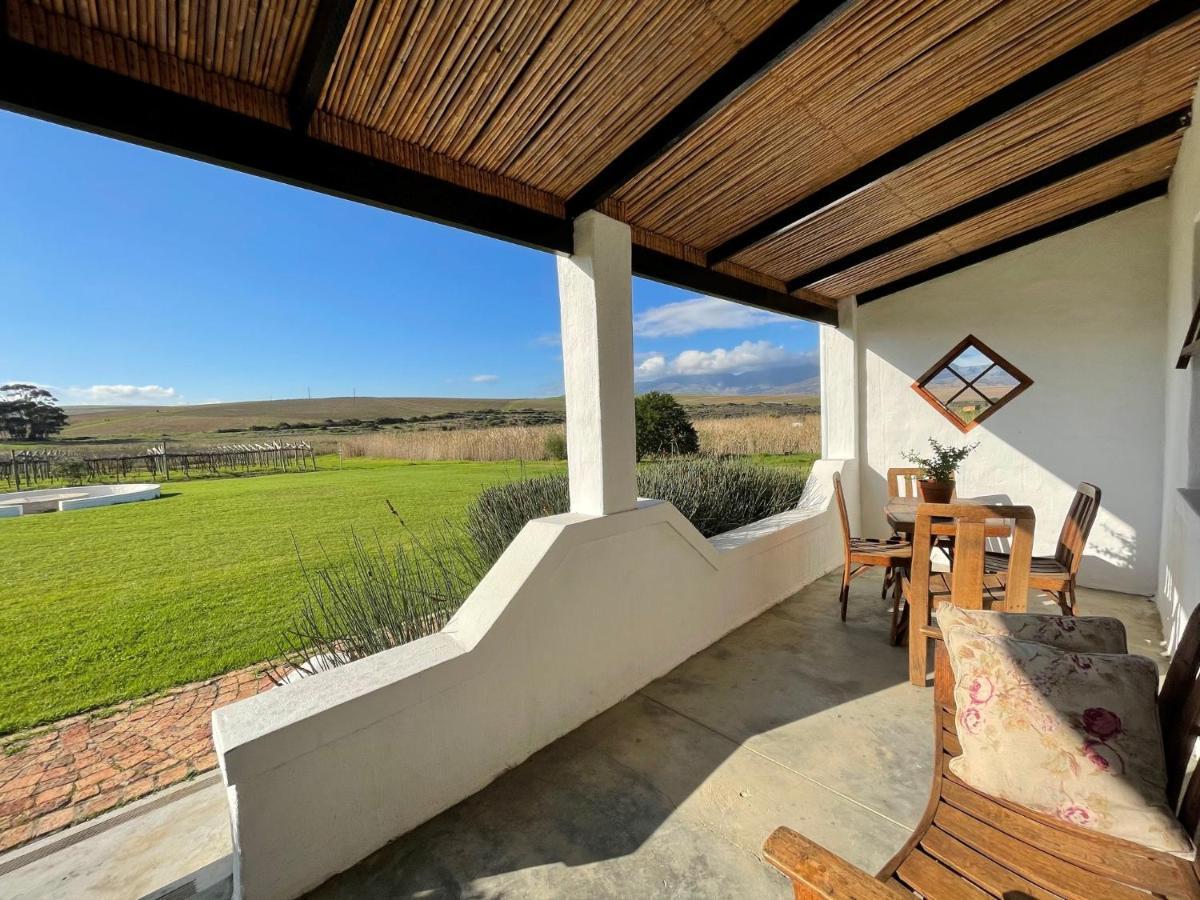 Endless Vineyards At Wildekrans Wine Estate Guest House Botrivier Exterior foto